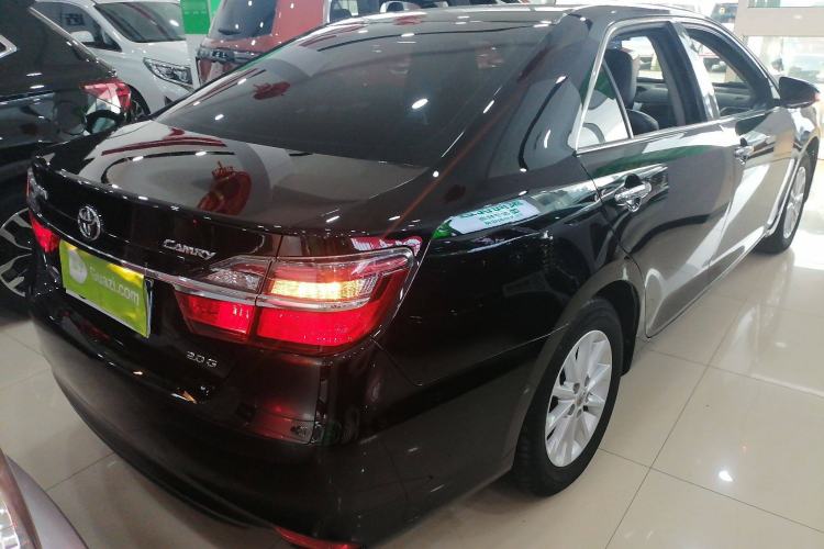 Used Toyota Camry 2015 2.0G Premier Edition
