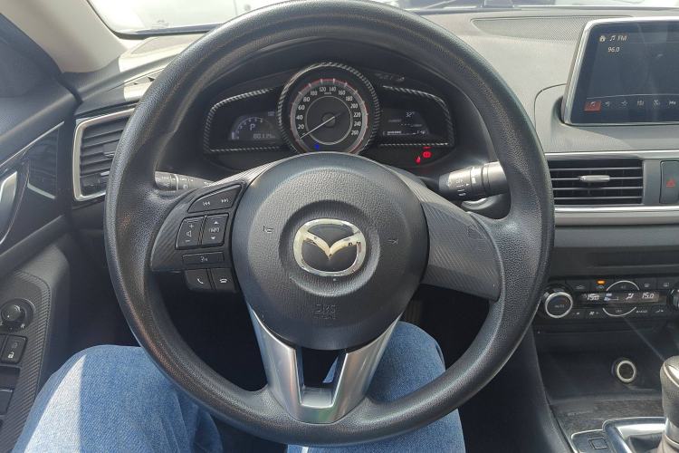 Used Mazda Mazda 3 Axela 2016 Sedan 1.5L Automatic Luxury Model
