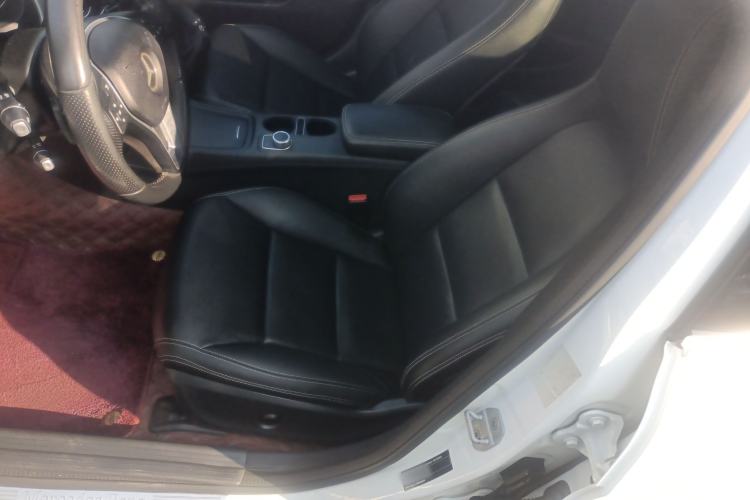 Used Mercedes-Benz GLA 2015 GLA 220 4MATIC Fashion Model
