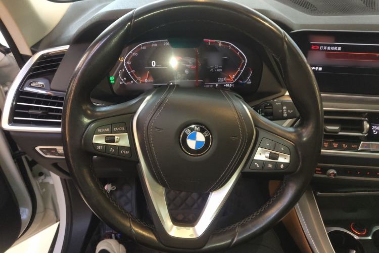 Used BMW X5 2019 xDrive40i Standard 19-inch wheels U.S. specification
