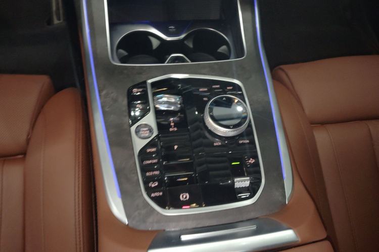 Used BMW X7 2023 xDrive40i Luxury M Sport Package