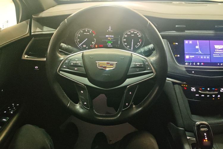 Used Cadillac XT5 2022 2.0T Two-Wheel Drive Luxury Version
