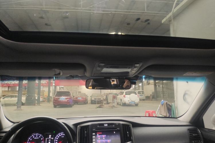 Used Toyota Crown 2015 2.0T Fashion Edition
