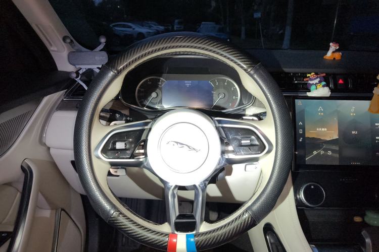 Used Jaguar F-PACE 2021 250 PS
