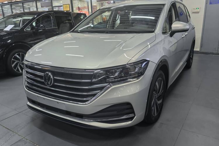 Used Volkswagen Viloran 2024 330TSI Luxury Edition
