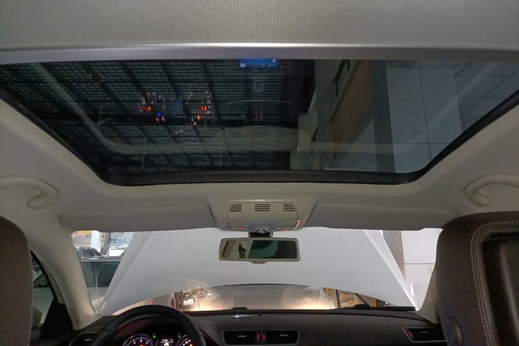 Used Volkswagen Magotan 2012 Travel Edition 2.0 TSI Comfort Version