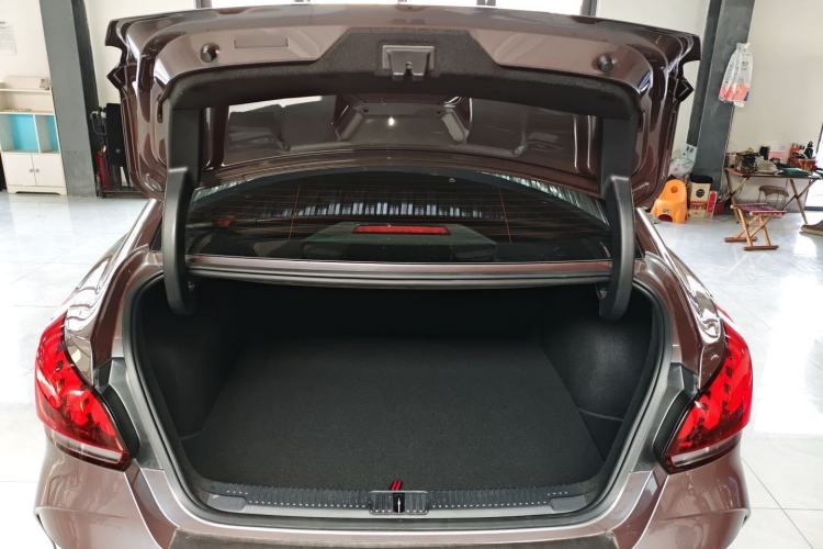 Used MG 5 2021 Revised Version 180 DVVT CVT Youth Luxury Edition
