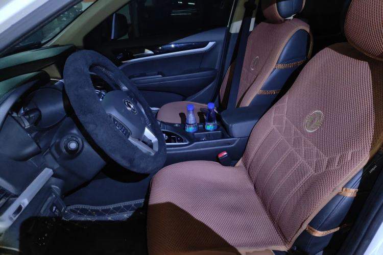 Used Dongfeng Aeolus AX7 2015 2.0L Automatic Zhiyi Trim