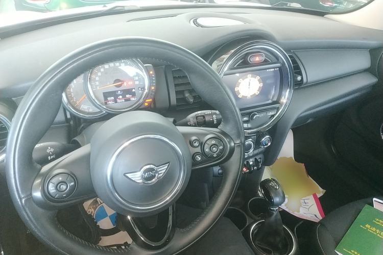 Used  MINI 2016 1.2T ONE Pioneer Edition

