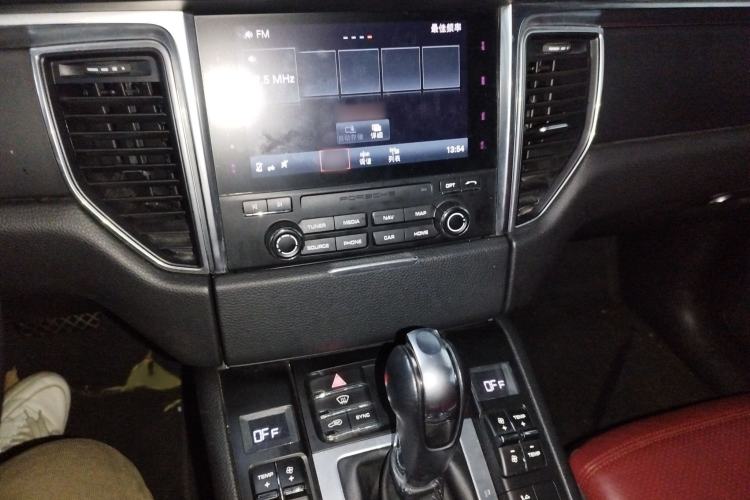 Used Porsche Macan 2017 Macan 2.0T
