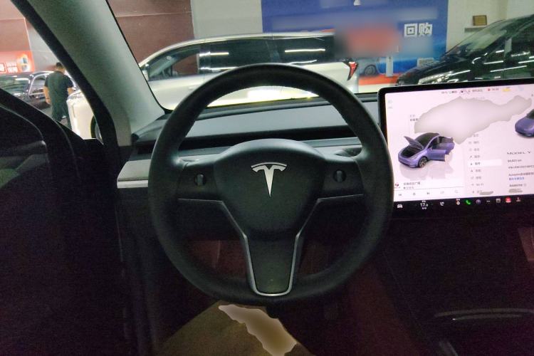 Used Tesla Model Y 2023 Rear-Wheel-Drive Version
