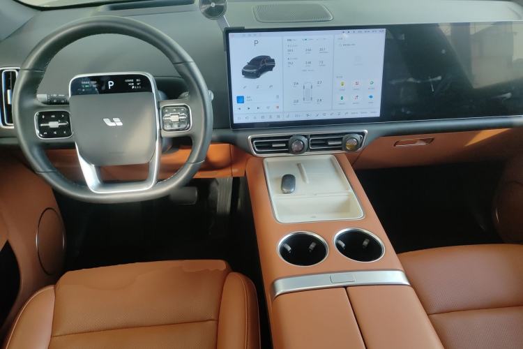 Used Li Auto L7 2023 Air model
