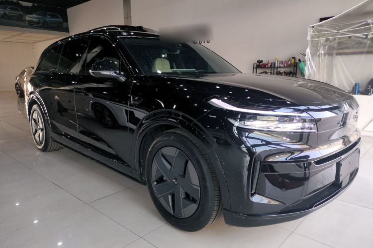 Used ONVO Luxeed L90 2025 Model—Max Six-Seater Version