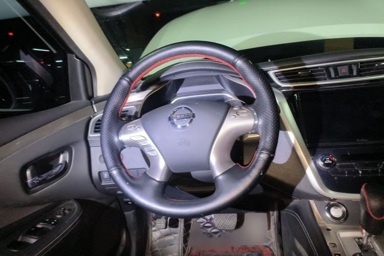 Used Nissan Murano 2015 2.5L XE Two-Wheel-Drive Elite Edition