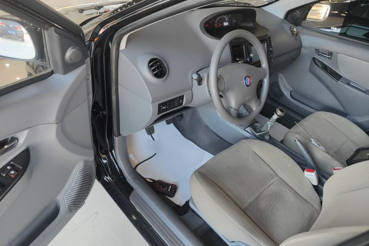 Used Geely Auto Diamond 2013 1.5L Manual Elite Model