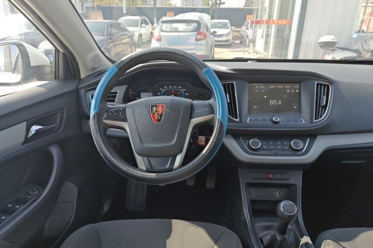 Used Roewe 360 2016 1.5L Manual Smart Screen Version

