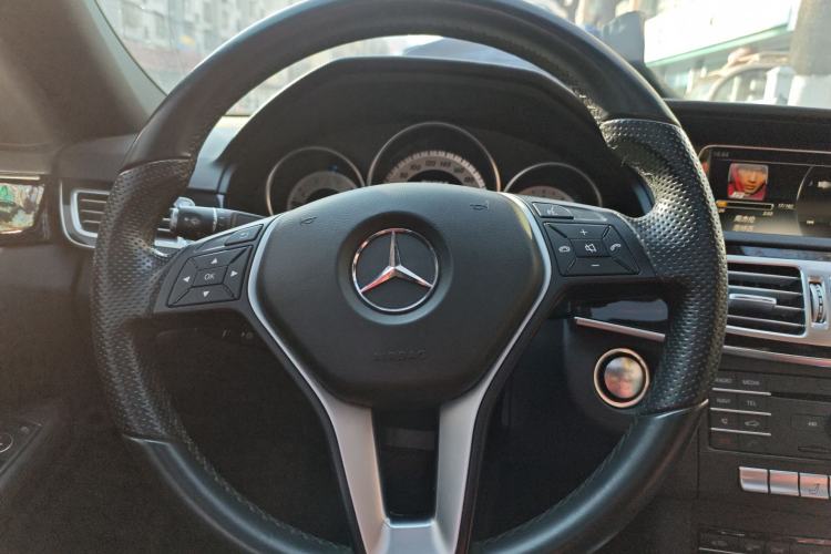 Used Mercedes-Benz E-Class 2015 Facelift E 200 L Sport Edition