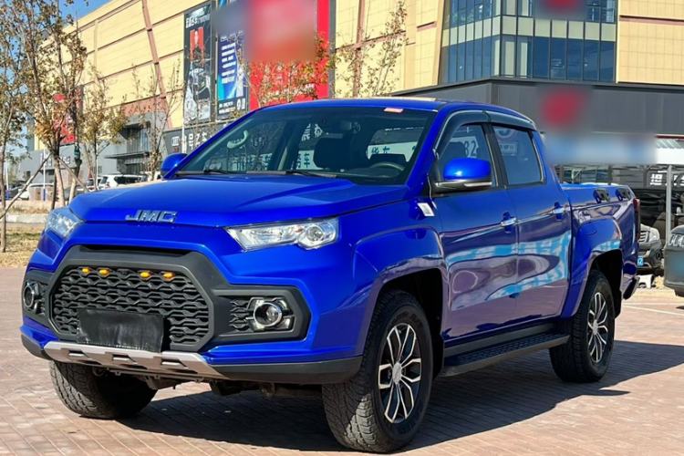 Used JMC Yuhu 7 2017 2.0T Gasoline Automatic 4x4 Luxury Edition JX4G20A5L
