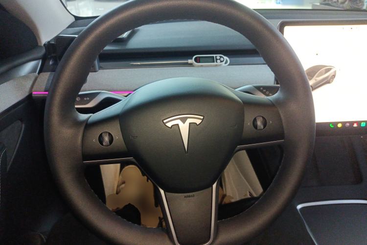 Used Tesla Model Y 2024 Long-Range All-Wheel-Drive Version