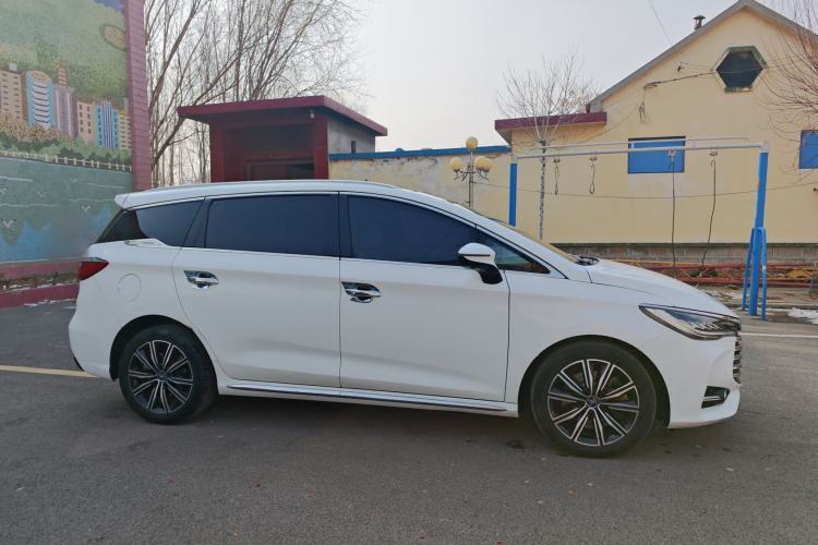 Used BYD Song MAX New Energy 2019 DM 1.5T Smart Connect Zhiyao Model 6 Seats China VI Standard