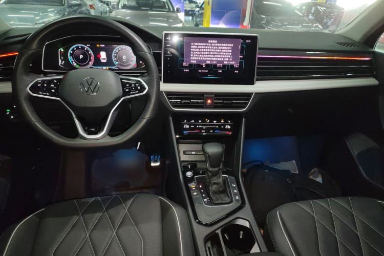 Used Volkswagen Tiguan L 2023 330TSI Automatic Two-Wheel Drive R-Line Enjoyment Edition
