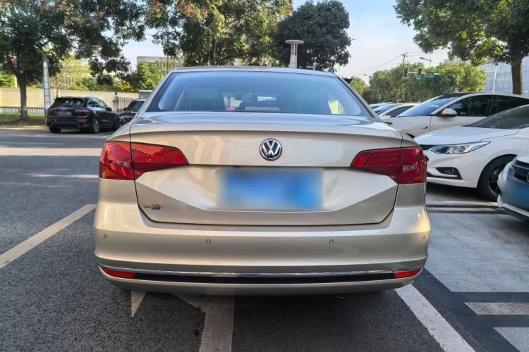 Used Volkswagen Bora 2016 1.6L Automatic Comfort Model
