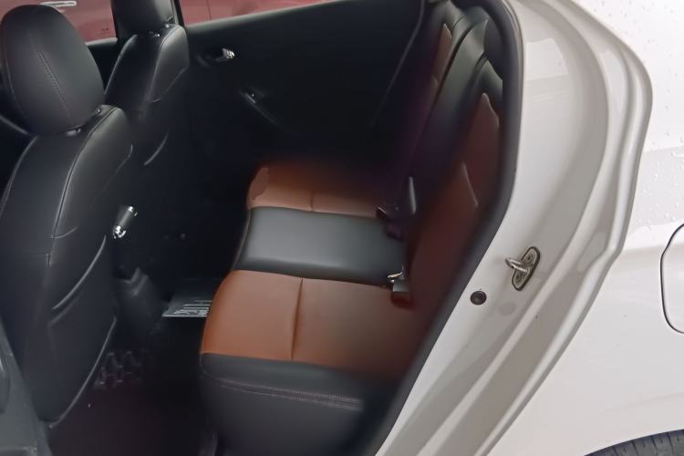 Used Peugeot 301 2014 1.6L Manual Luxury Edition
