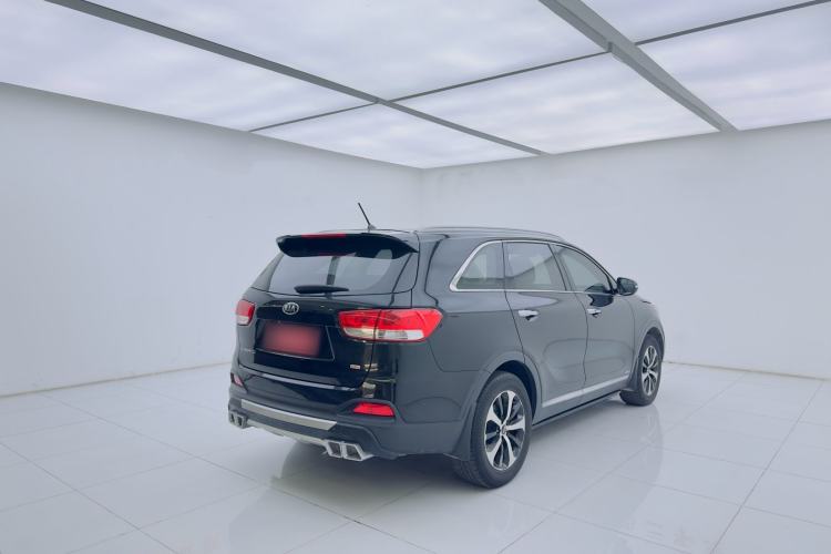 Used Kia Sorento 2016 Sorento L 2.4L Gasoline 4WD Custom Edition 7 Seats Emission Standard China V
