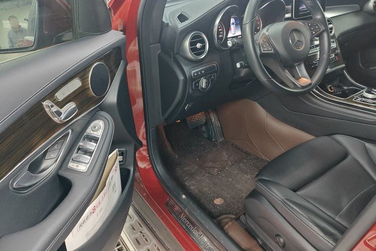 Used Mercedes-Benz GLC 2017 GLC 260 4MATIC Luxury Model