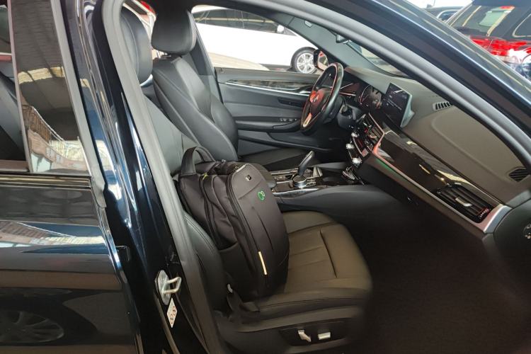 Used BMW 5 Series 2018 525Li M Sport Package
