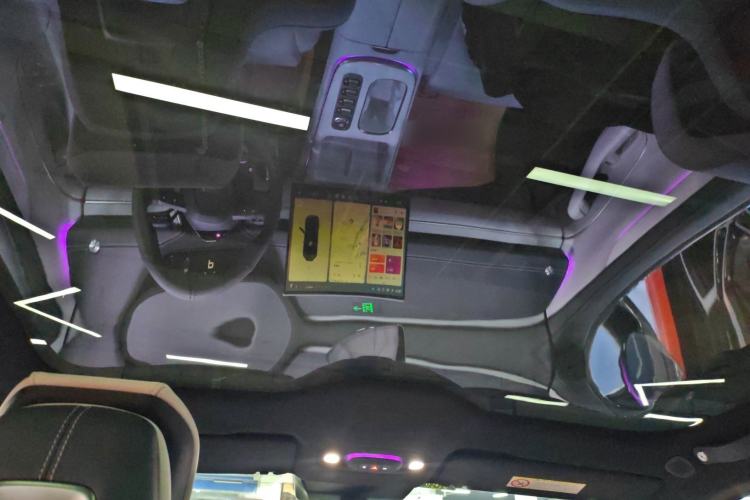 Used  SU7 2024 Four-Wheel Drive Ultra-Long Range Advanced Intelligent Driving Max Edition
