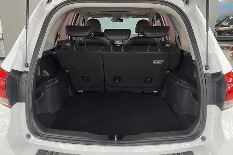 Used Haval H6 2016 Upgraded Model 1.5T Automatic Two-Wheel Drive Elite Version
