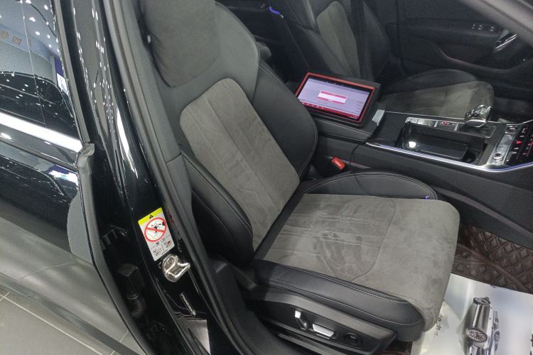 Used Audi A6L 2024 45 TFSI quattro Prestige Dynamic Edition
