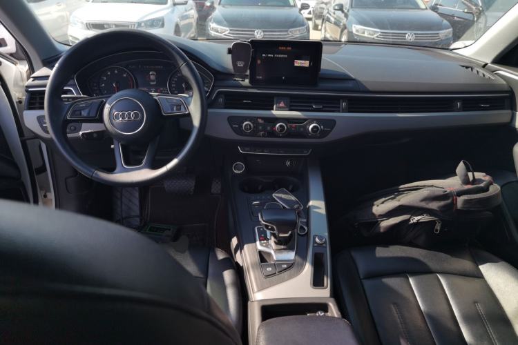Used Audi A4L 2019 40 TFSI Ambition China VI