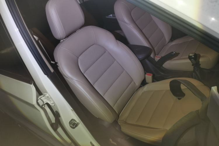 Used Wuling Hongguang 2019 1.5L S Comfort Edition China VI LAR
