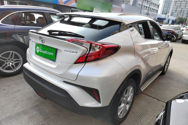 Used Toyota IZOA 2022 2.0L Yixing Version
