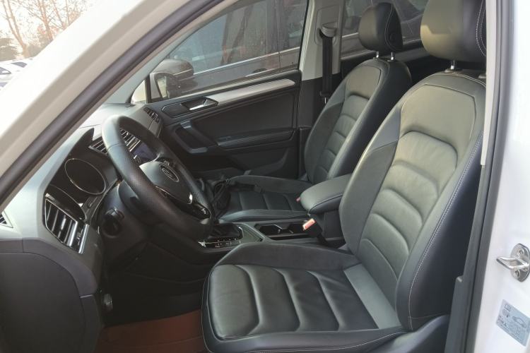 Used Volkswagen Tiguan L 2021 330TSI Automatic Two-Wheel Drive Smart Edition
