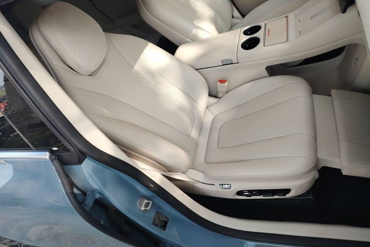 Used Hima Luxeed R7 2024 All-Electric 667 km Max
