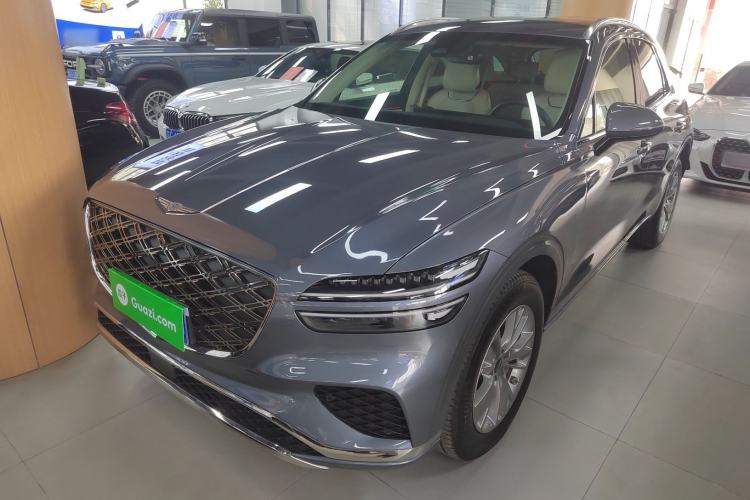 Used Genesis GV70 2025 2.5T Two-Wheel-Drive Luxury Edition
