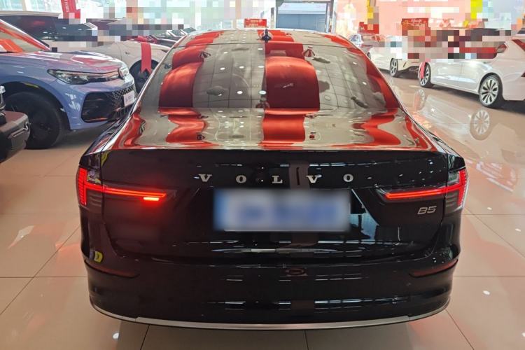 Used Volvo S90 2026 B5 Zhiyuan Luxury Edition
