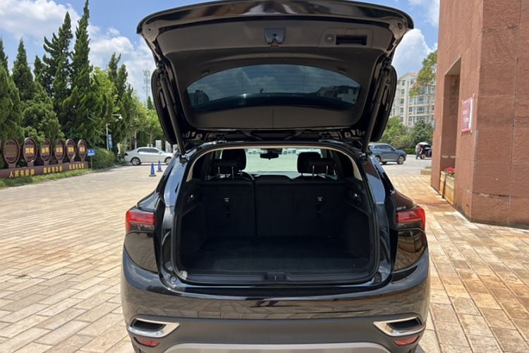 Used Buick Envision 2023 Encore S 552T Two-Wheel Drive Luxury Model
