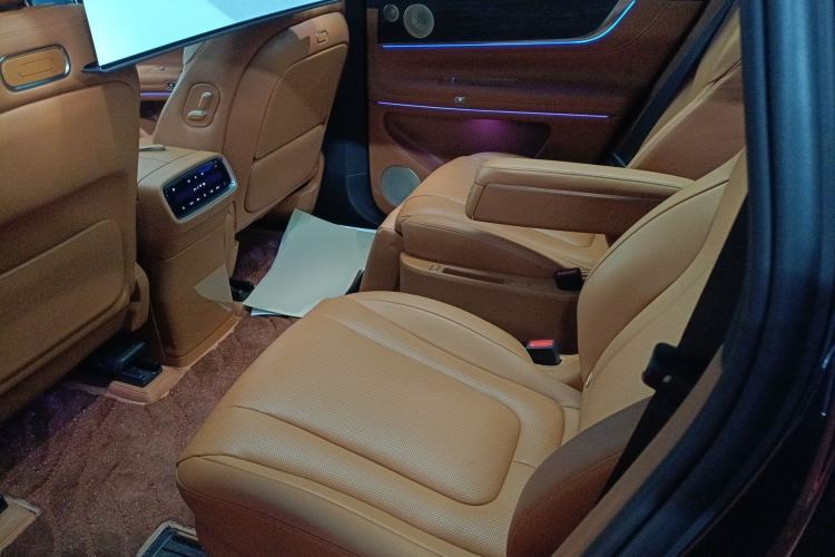 Used Hima AITO M9 2024 Range-Extended Ultra Version 42 kWh 6-Seater Model
