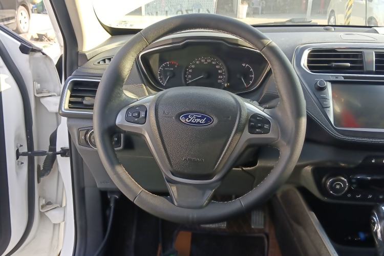 Used Ford Escort 2017 Happiness Edition 1.5L Automatic Fashion Version