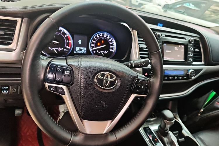 Used Toyota Highlander 2017 2.0T Four-Wheel Drive Luxury Edition 7 Seats
