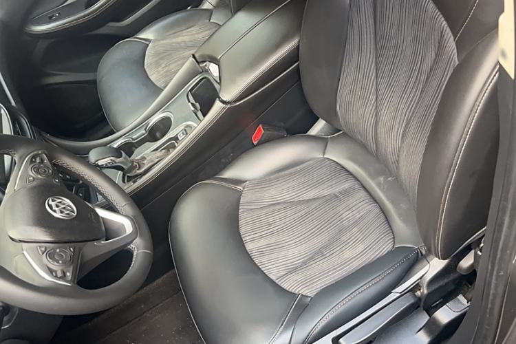 Used Buick Envision 2016 20T Two-Wheel Drive Leading Version
