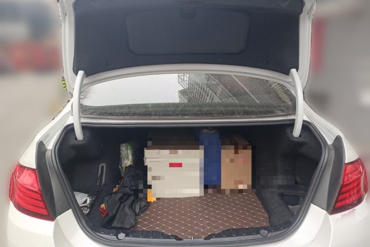 Used BMW 5 Series 2014 520Li Elegant Model
