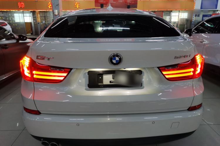 Used BMW 5 Series GT 2015 528i Leading Model
