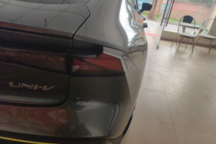 Used Changan UNI-V 2022 1.5T Sport Edition
