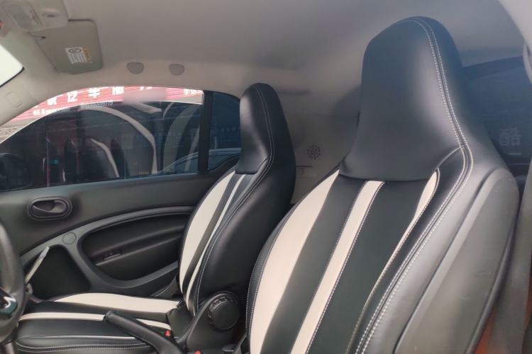 Used  fortwo 2015 1.0L 52 kW hardtop Dynamic version