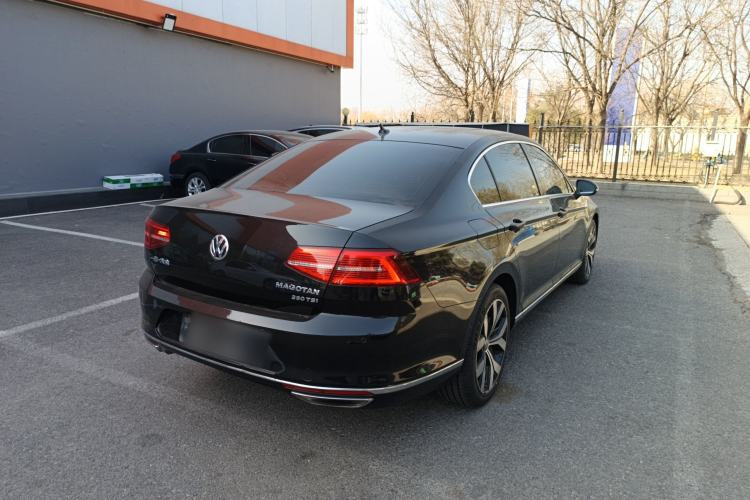 Used Volkswagen Magotan 2018 380TSI DSG Prestige Model
